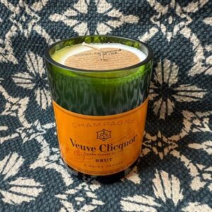 Veuve Clicquot Champagne Candle Cedarwood Vanilla